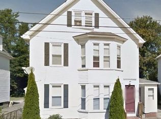 19 County Rd, Barrington, RI 02806