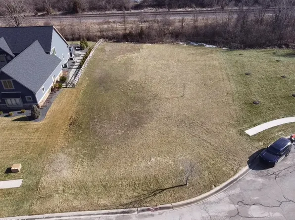 30266 Jacqueline Pl, Perrysburg, OH 43551