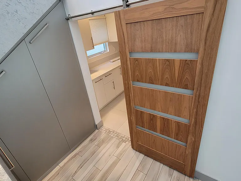 10730 Helendale Ave — Photo 14