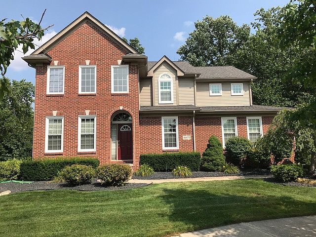 1st image of 46475 Woodside Dr #27