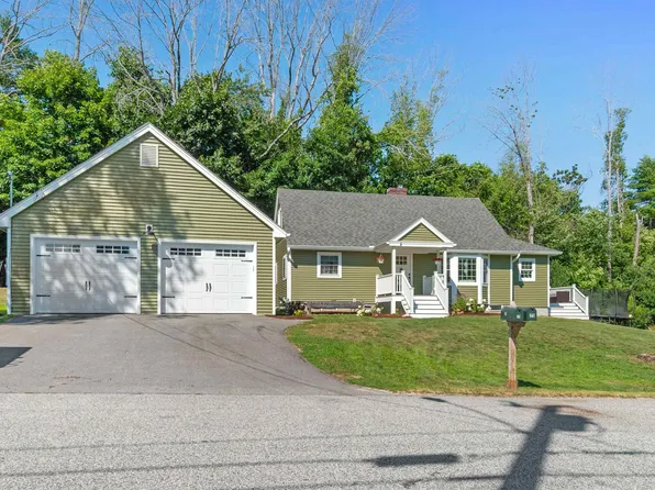 25 Old Lakeview Terrace, Wolfeboro, NH 03894