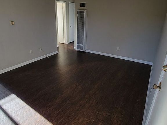2nd image of 2427 Kettner Blvd