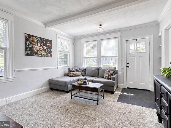 4th image of 6504 Maplewood Rd