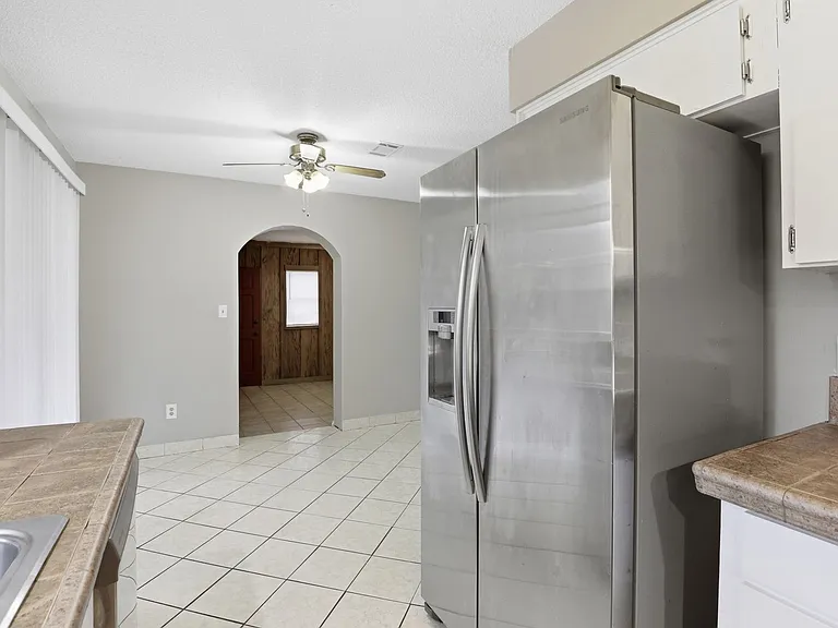 2659 NW 57th Pl — Photo 8