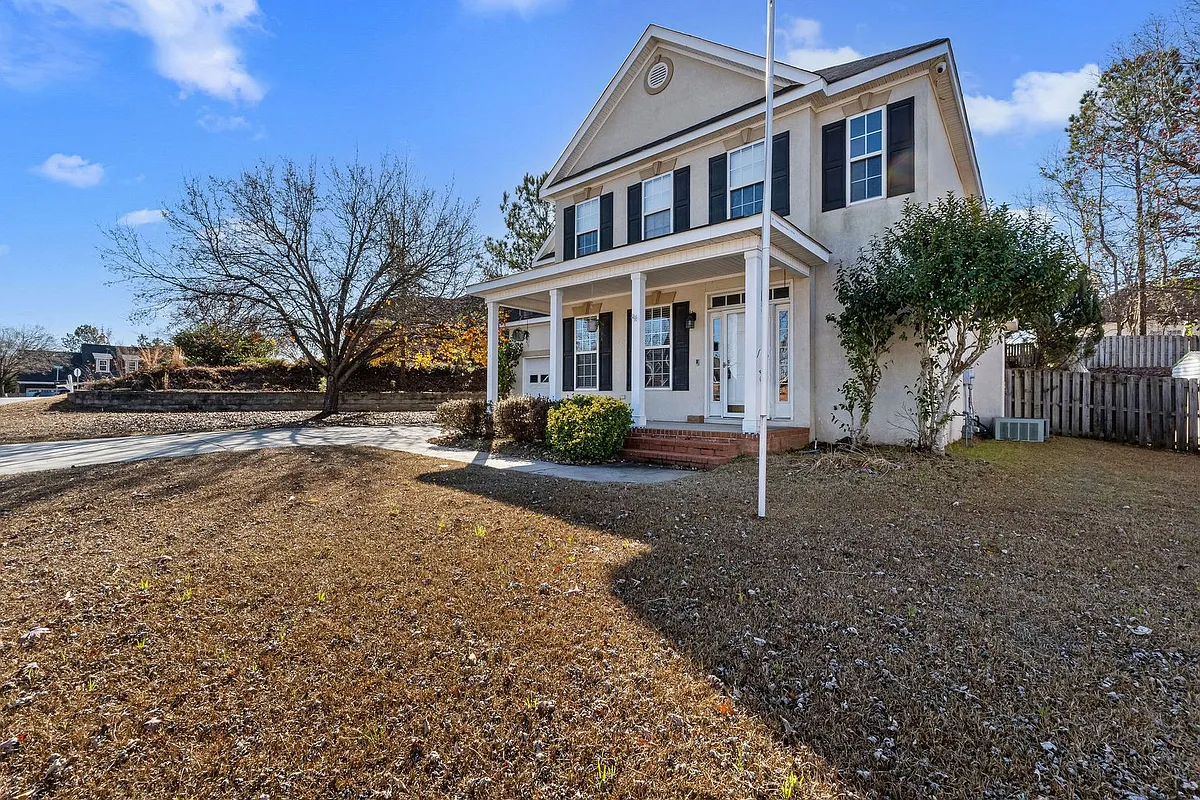 Building Photo - 832 Prairie Ln