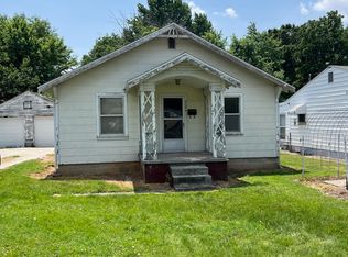 2154 E Walnut St, Springfield, MO 65802
