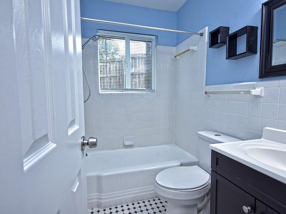 1st image of 2309 Alta Vista Ave #B