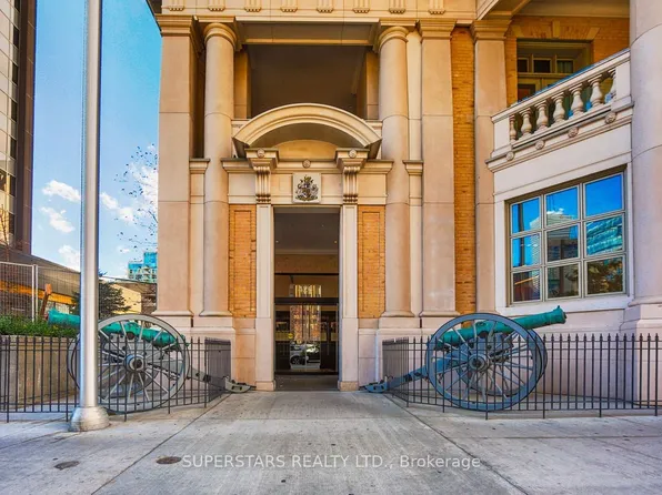 426 University Ave #3606, Toronto, ON M5G 1S9