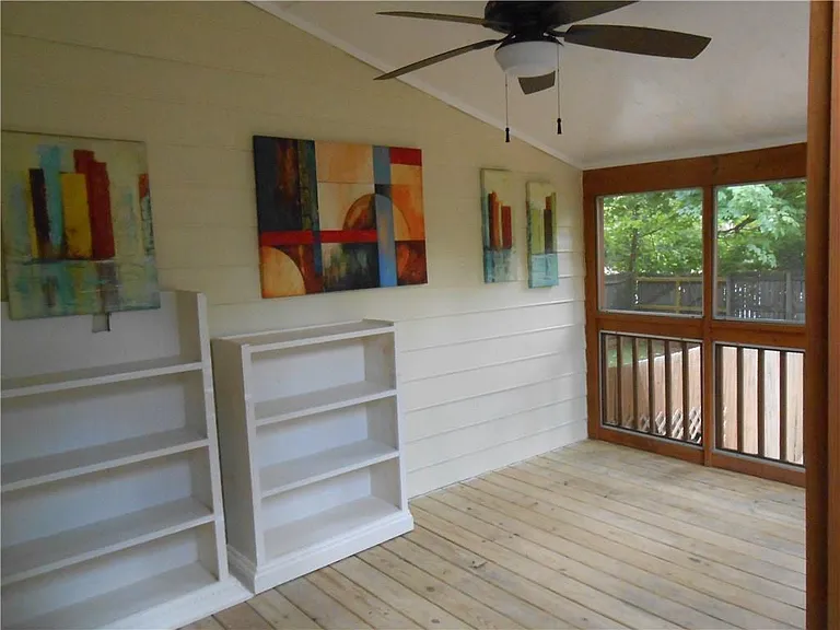1135 Country Club Pl NW — Photo 22