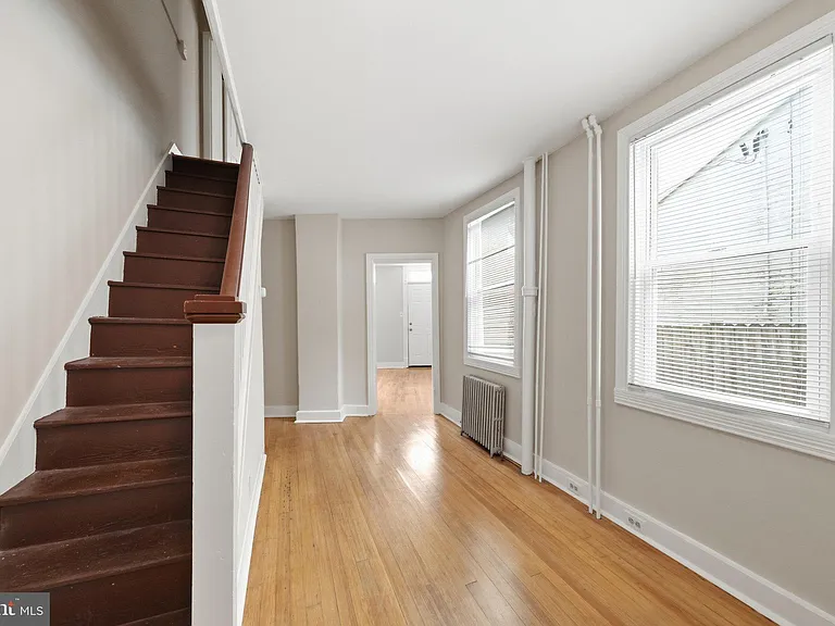 403 W South St #A — Photo 9