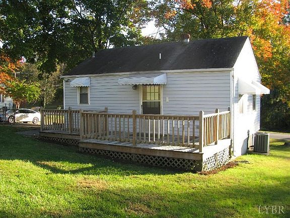 3rd image of 214 Breckenbridge St
