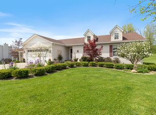 71 Apple Blossom Rd, Pataskala, OH 43062