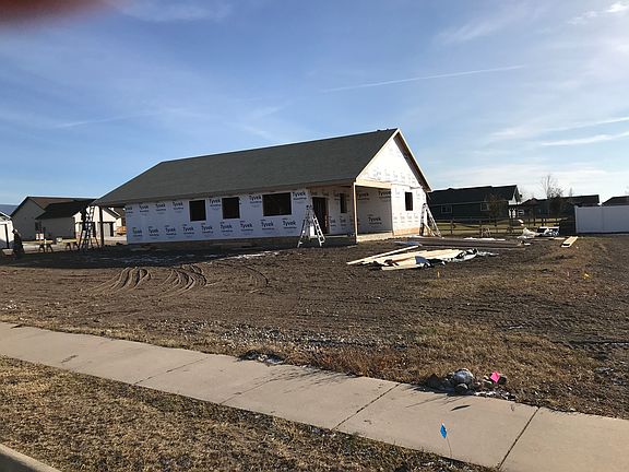 5th image of 273 Birch Ln