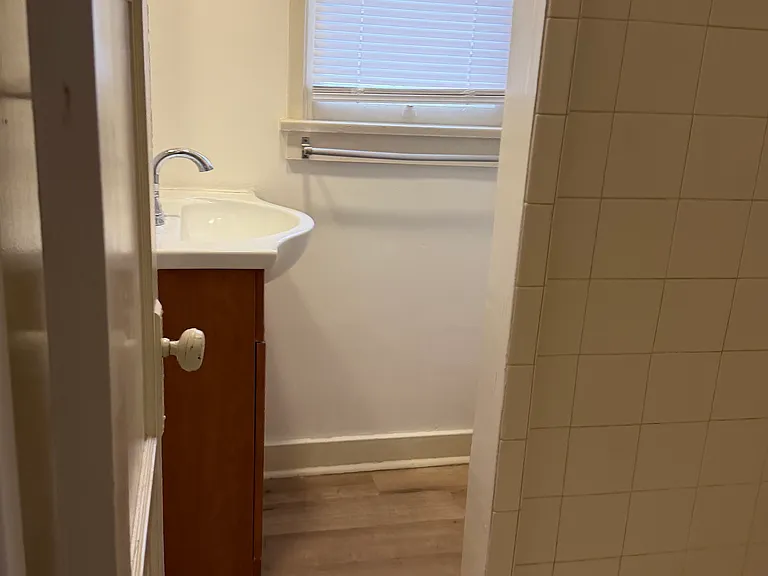 305 W Olive Ave #4 — Photo 7