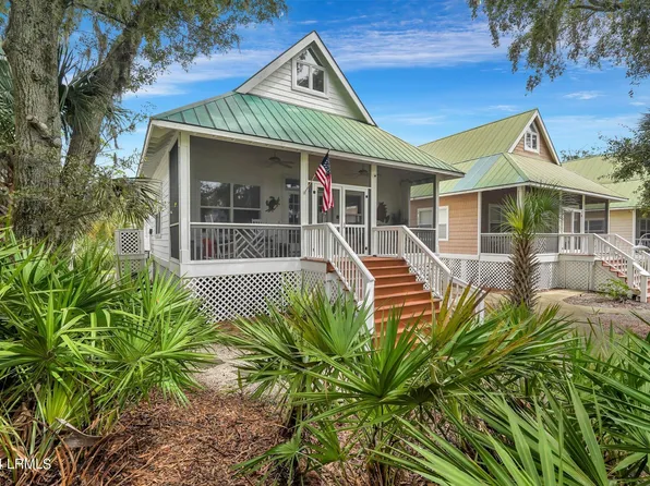 43 Davis Love Dr, Saint Helena Island, SC 29920