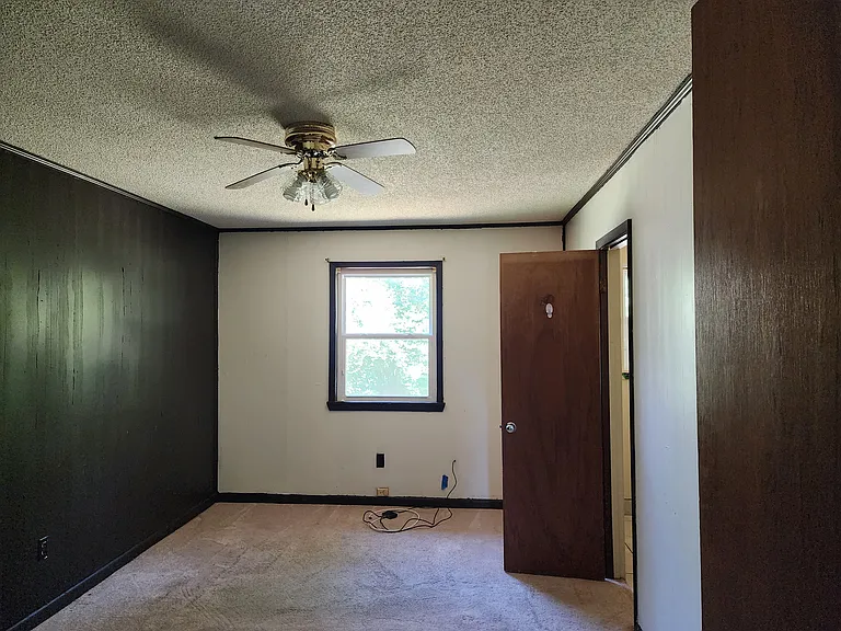 1822 Donna Dr — Photo 8