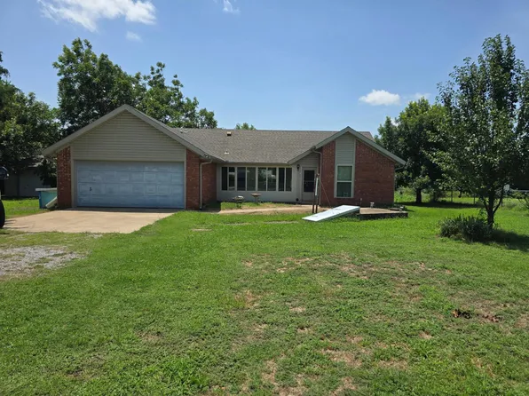 34603 Lake Rd, Shawnee, OK 74801