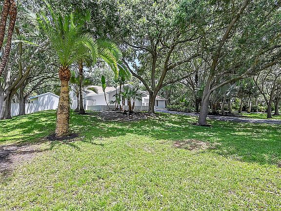 3rd image of 11301 SW 49th Place