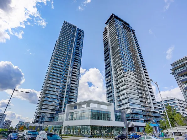 8 Water Walk Dr #105, Markham, ON L3R 6L4