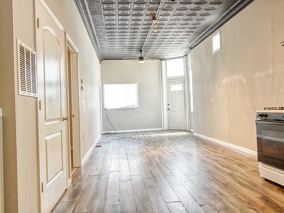 3rd image of 596 Ontario St #6