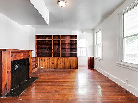 4th image of 2815 4th Ave APT B
