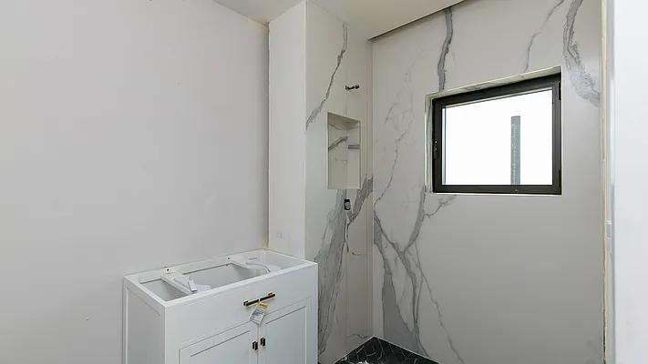 Rented by Nooklyn NYC LLC | media 80