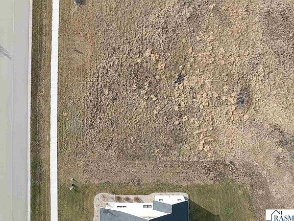 5th image of 122 Pine Creek Rd