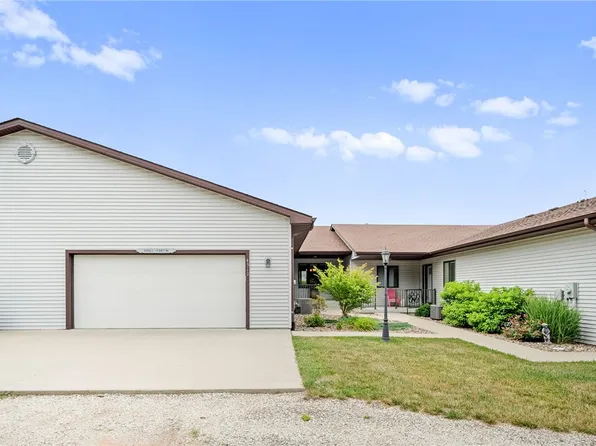 4910 Lonna Dr, Panora, IA 50216