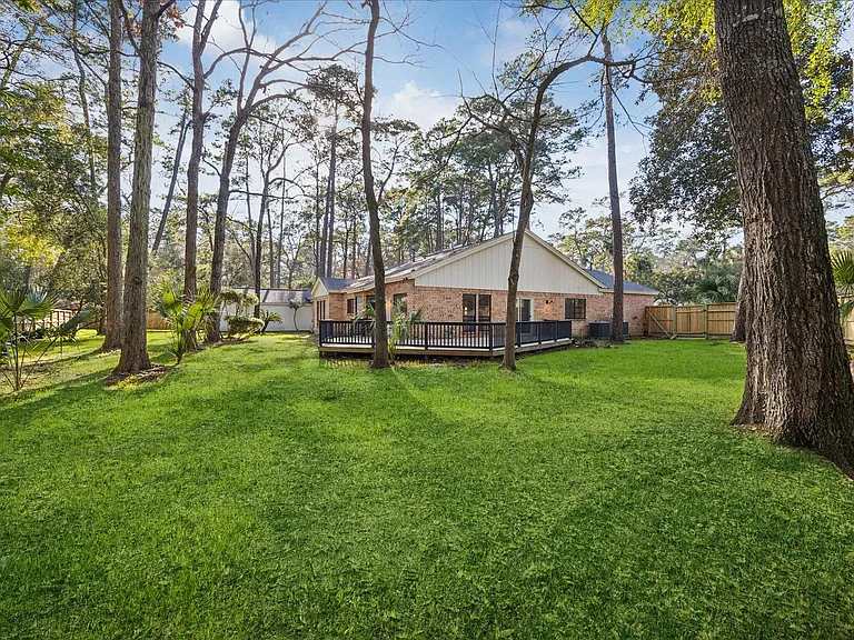 2306 Mill Lake Dr — Photo 32