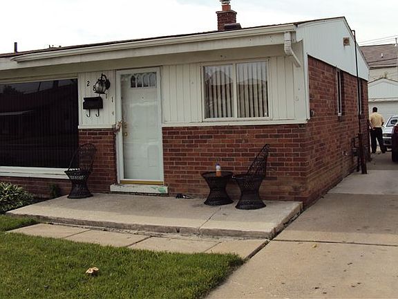 Driveway & Garage Partial View