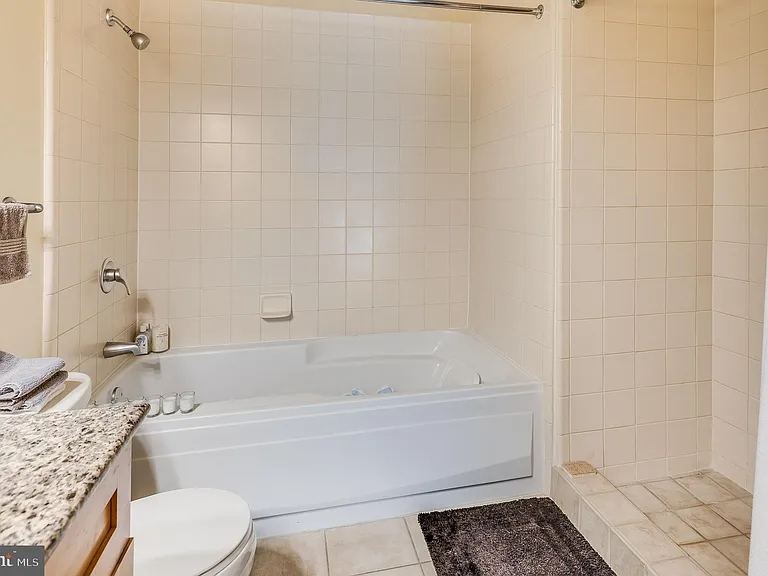 777 7th St NW #1110 — Photo 30