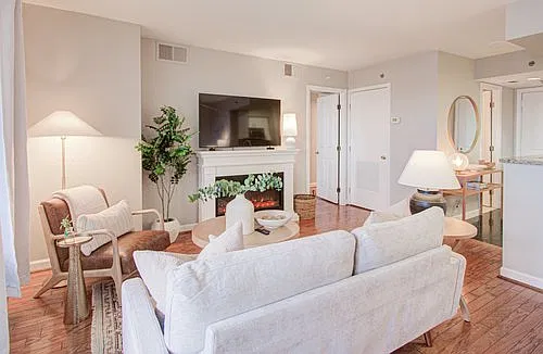 1 bed, 1.5 bath, 729 sqft, $3,400 — Photo 4