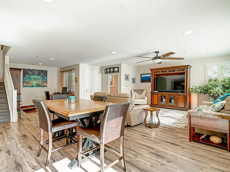 15840 Piazza Way — Photo 10
