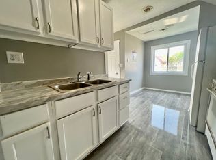 587 Charles Avenue, Saint Paul, MN 55103