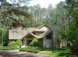 832 Hunters Run Rd, South Prince George, VA 23805