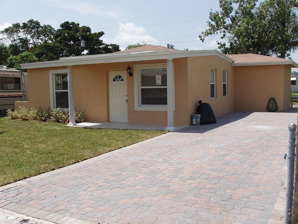 1st image of 2324 NW 14th St