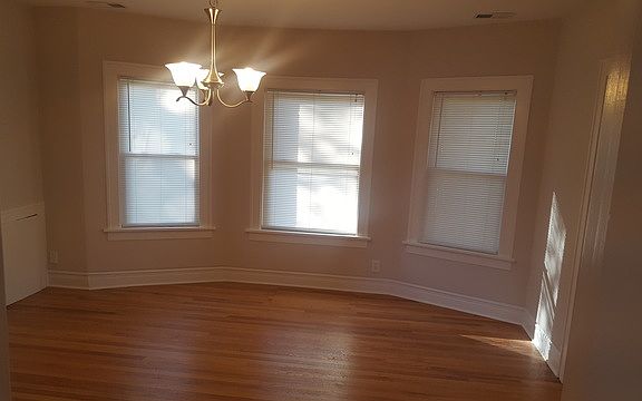 4th image of 2359 N Nordica Ave