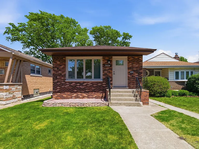 10439 S Drake Ave — Photo 17