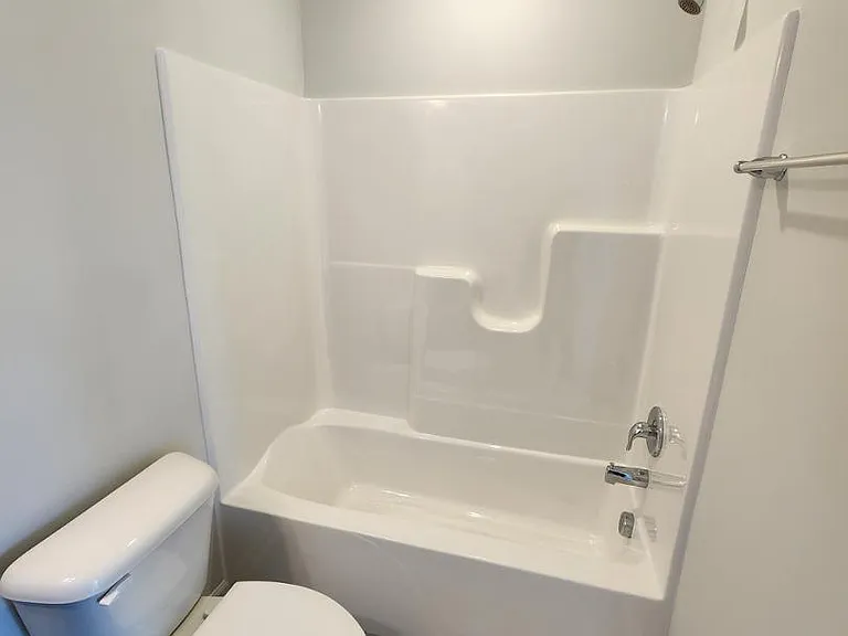 2431 Kasota Ln — Photo 49