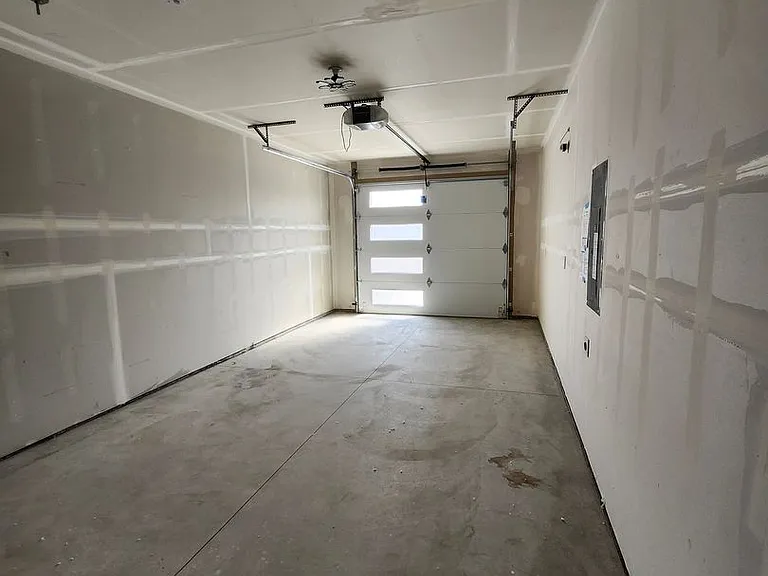 5305 W Jay St — Photo 37