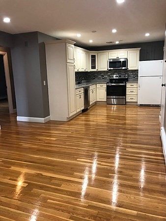 1st image of 14 Riverside St APT 1-4