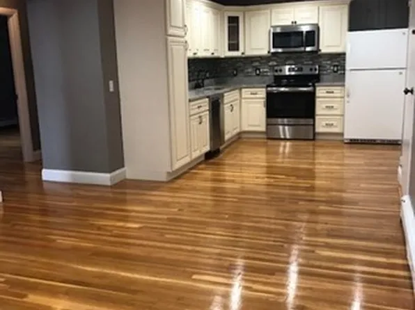 14 Riverside St APT 1-4, Watertown, MA 02472