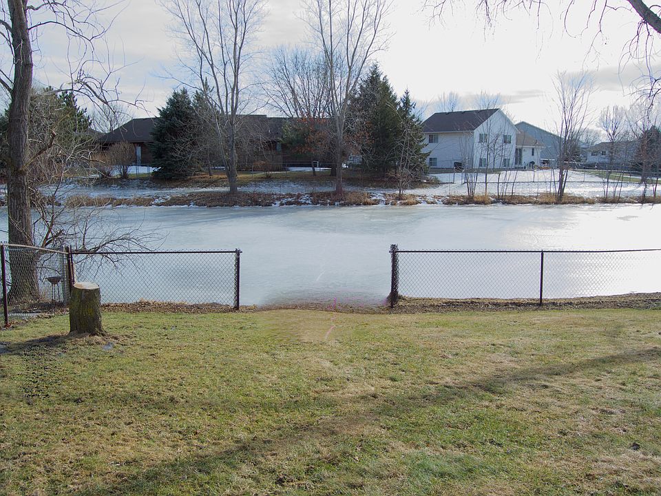 1st image of 365 Cari Park Ln