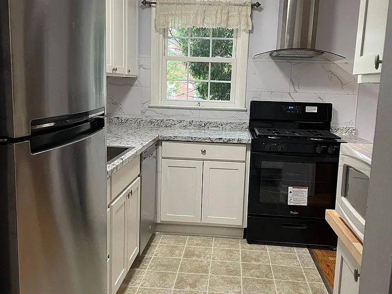 2250 N Triphammer Rd #T7D — Photo 13