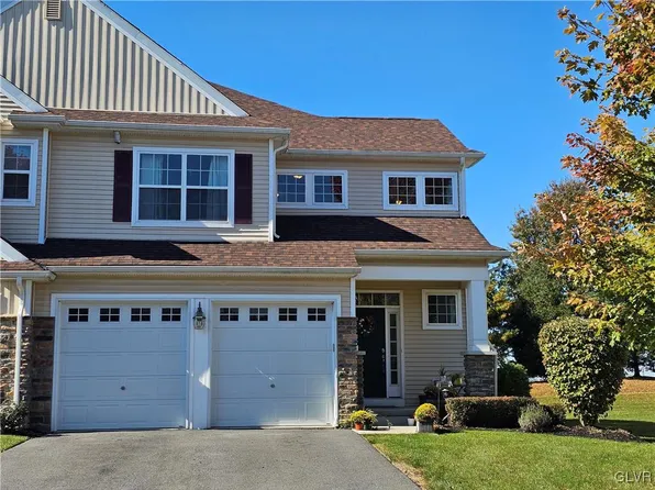865 Iron Ln, Easton, PA 18040