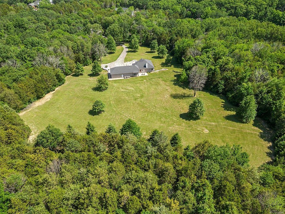 2389 Desloge Estates Dr, Villa Ridge, MO 63089 Zillow
