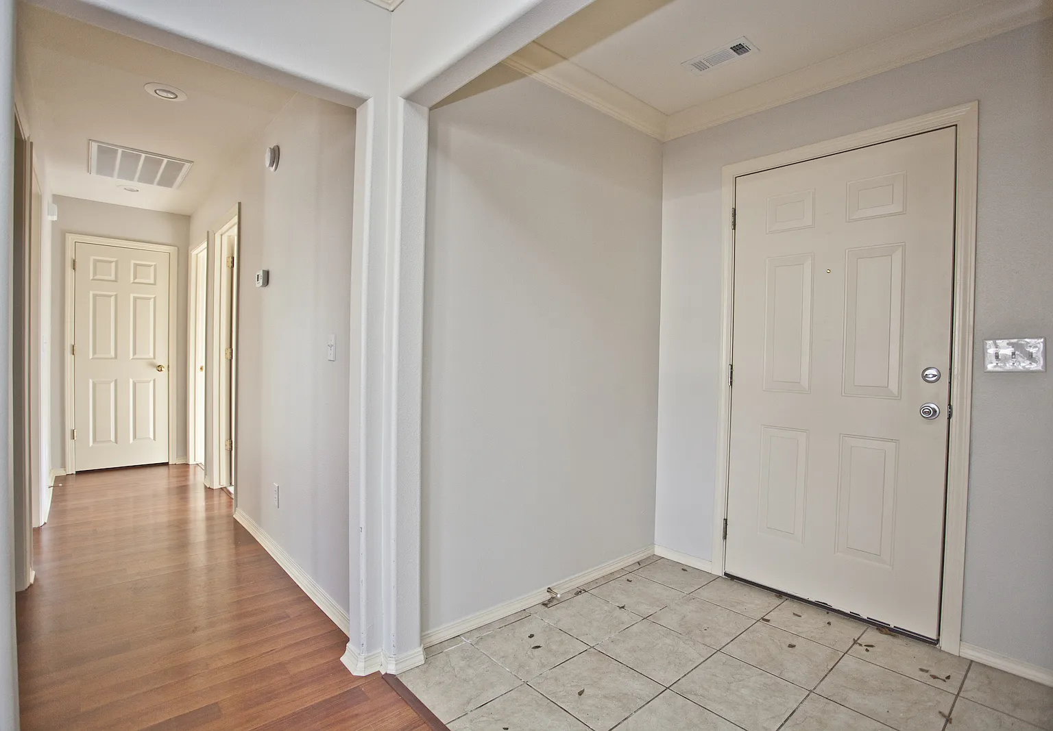807 Sandrock — Photo 2
