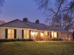 5649 Woodcrest Dr, Edina, MN 55424