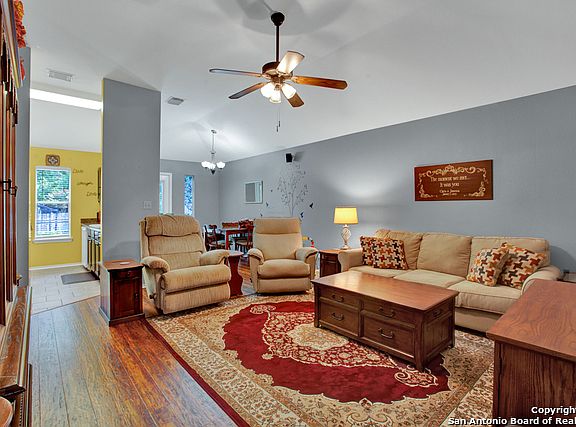 5th image of 268 Sagebrook Dr
