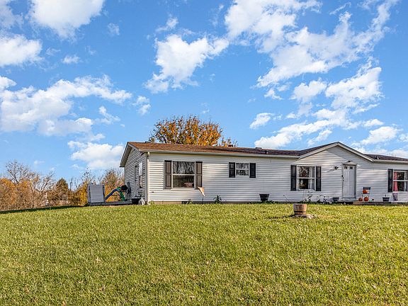 4th image of 130 Derby Dr